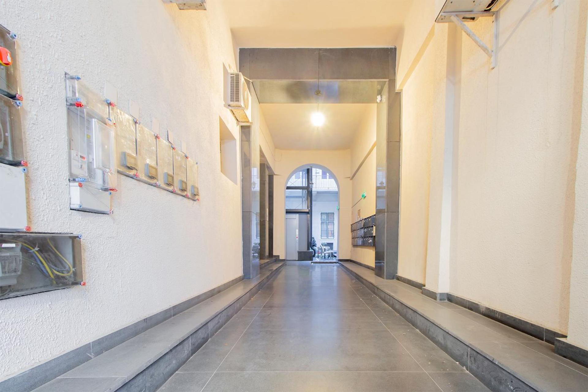 Kalvin 2Bdr Apartment With Ac Budapeste Exterior foto