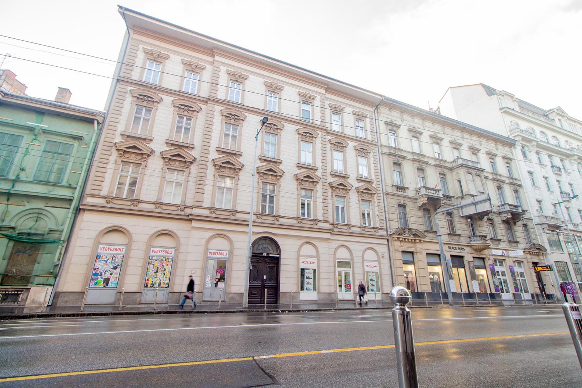 Kalvin 2Bdr Apartment With Ac Budapeste Exterior foto