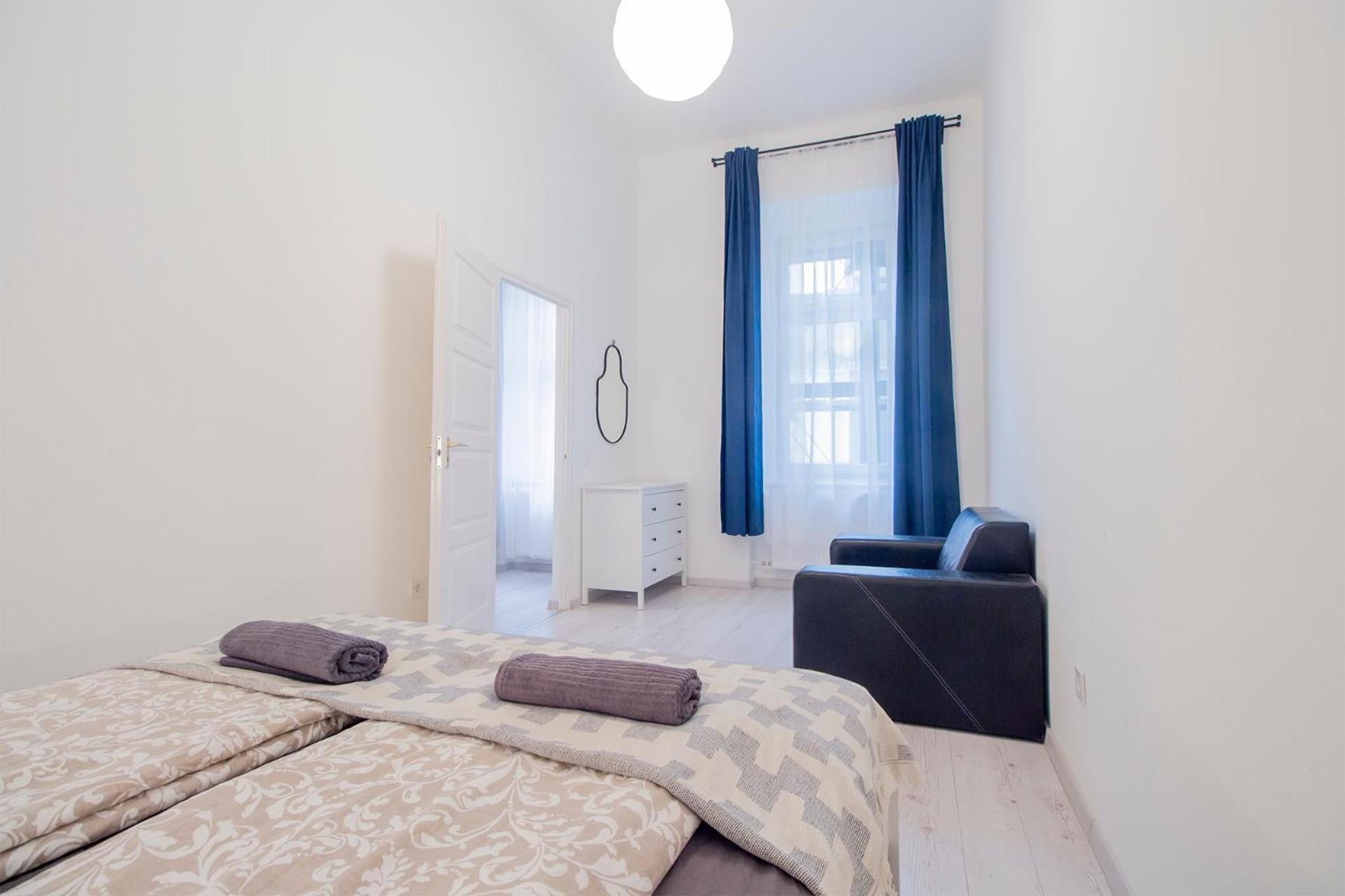 Kalvin 2Bdr Apartment With Ac Budapeste Exterior foto