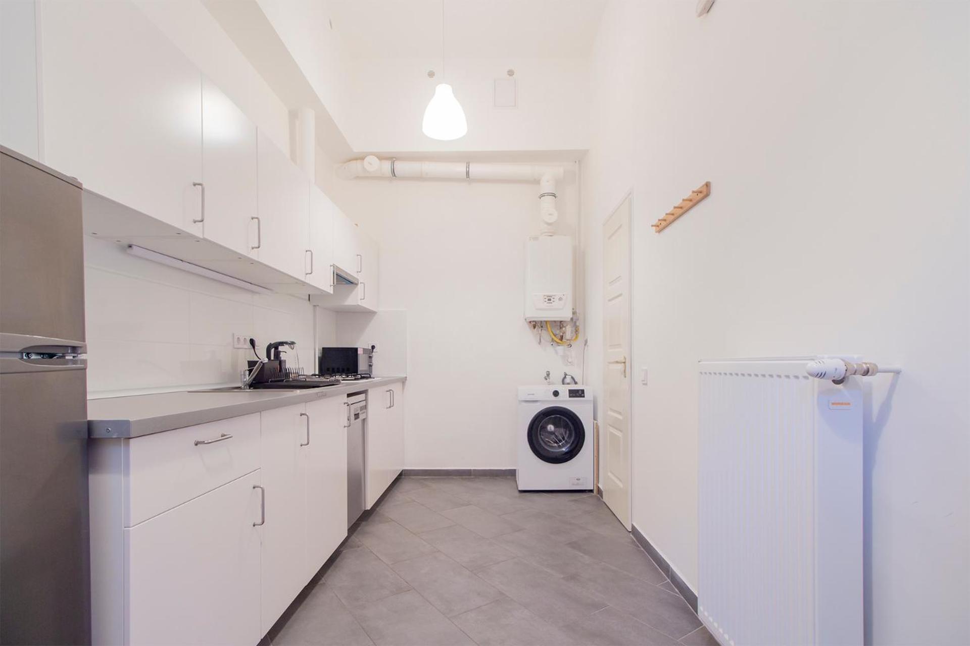 Kalvin 2Bdr Apartment With Ac Budapeste Exterior foto